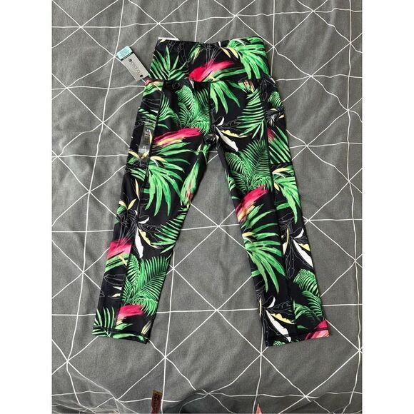 Ideology Women’s Black Moisture Wicking Pocketed Compression Upf50 Crop Printed - Picture 2 of 11